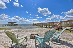 Luxury Lake Weir Beach Retreat with Private Dock!